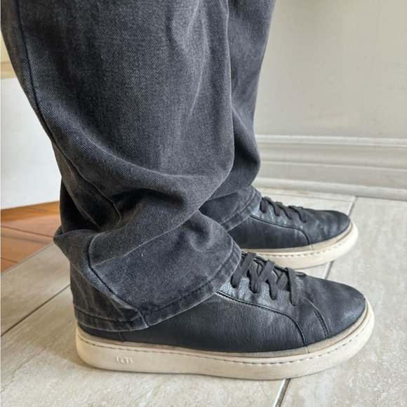 UGG Leather Boots - Picture 5 of 7